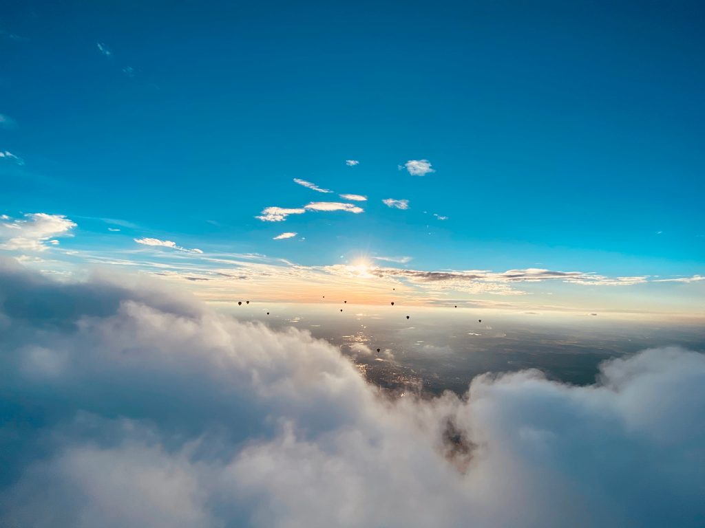 hot-air-balloons-over-vilnius-9000ft