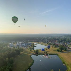 Oro balionai ryte kyla Birštone